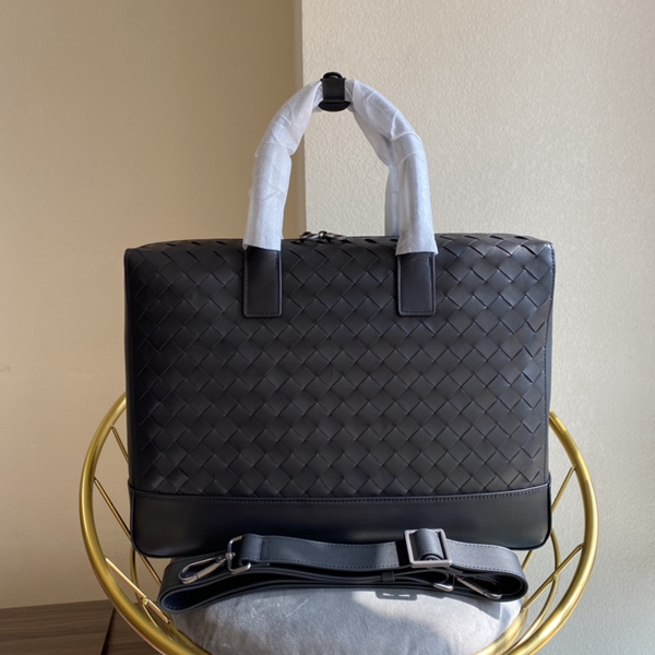 ボッテガヴェネタバッグ全体デザイン